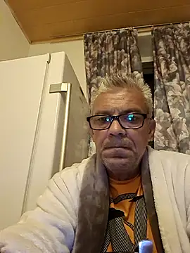 Picolo4111 online show from September 2025 02:27:02 AM