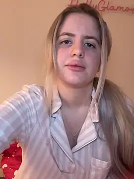 Holly-Glamour online show from February 2026 01:46:01 AM