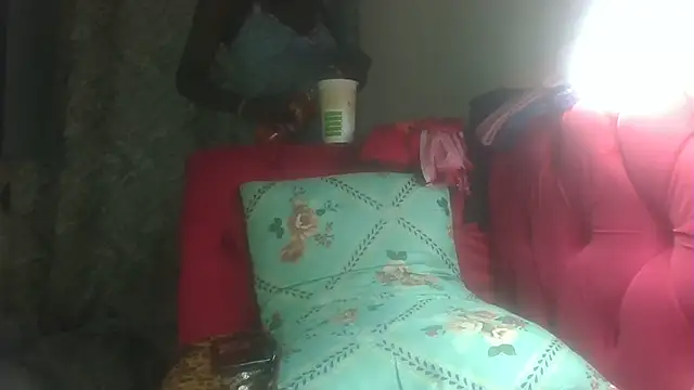 Snapshot of Princess_Tamara chatting on February 2026 12:18:02 AM Princess Tamara online show from February 2026 12:18:02 AM