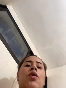 Snapshot of katy_ruiz chatting on March 2025 04:05:02 AM katy ruiz online show from March 2025 04:05:02 AM