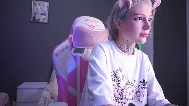 fraulein mooon online show from January 2026 08:22:02 PM