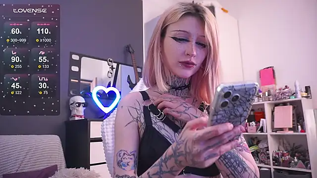 fraulein mooon online show from May 2026 09:12:02 PM