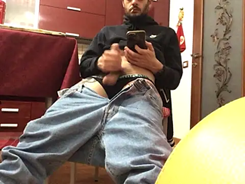 Snapshot of DragonPink chatting on December 2024 03:24:01 AM DragonPink online show from December 2024 03:24:01 AM