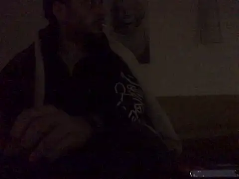 Snapshot of DragonPink chatting on January 2025 02:48:01 AM DragonPink online show from January 2025 02:48:01 AM