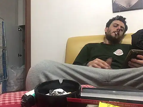 Snapshot of DragonPink chatting on January 2025 02:33:01 AM DragonPink online show from January 2025 02:33:01 AM