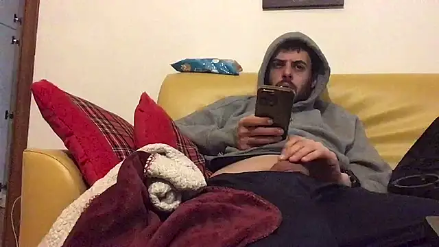 Snapshot of DragonPink chatting on January 2025 03:36:01 PM DragonPink online show from January 2025 03:36:01 PM