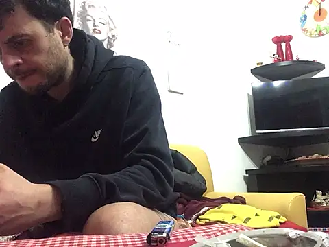 Snapshot of DragonPink chatting on January 2025 07:15:01 PM DragonPink online show from January 2025 07:15:01 PM