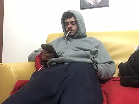 Snapshot of DragonPink chatting on February 2025 10:19:01 PM DragonPink online show from February 2025 10:19:01 PM