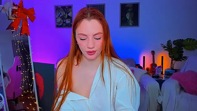 Alyssa Smitt online show from March 2025 08:10:02 AM