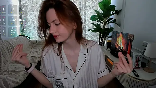 Alyssa Smitt online show from June 2026 08:40:02 AM