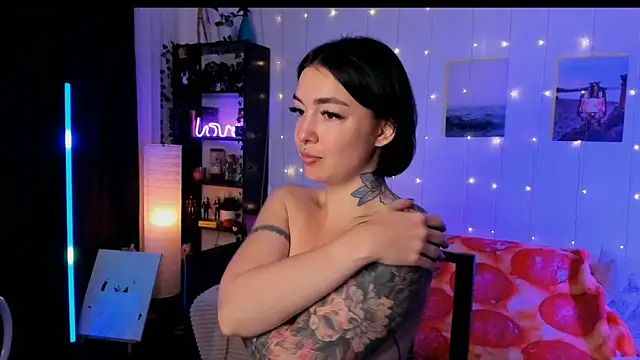 Snapshot of Magic_Allie chatting on December 2025 07:34:02 PM Magic Allie online show from December 2025 07:34:02 PM