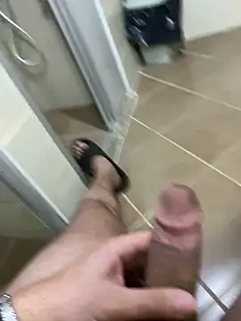 Snapshot of Metmenn7 chatting on December 2024 01:53:02 AM Metmenn7 online show from December 2024 01:53:02 AM