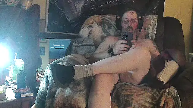Snapshot of SlutPupWaya chatting on April 2026 01:14:01 AM SlutPupWaya online show from April 2026 01:14:01 AM