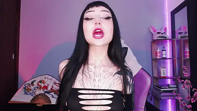 Snapshot of catipetite chatting on February 2025 04:12:02 AM catipetite online show from February 2025 04:12:02 AM