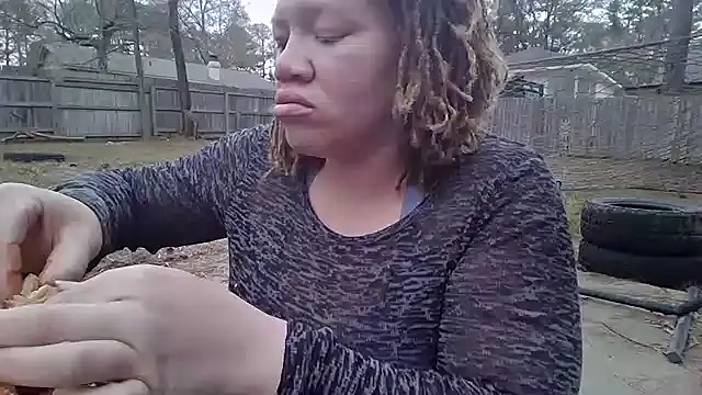 Milfshakecafe online show from January 2025 03:23:02 PM