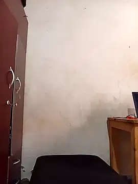 Snapshot of Uncletee112 chatting on September 2025 11:43:01 AM Uncletee112 online show from September 2025 11:43:01 AM