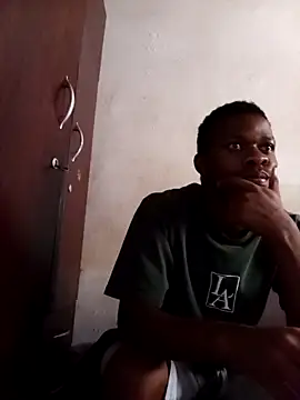 Snapshot of Uncletee112 chatting on October 2025 12:42:02 PM Uncletee112 online show from October 2025 12:42:02 PM