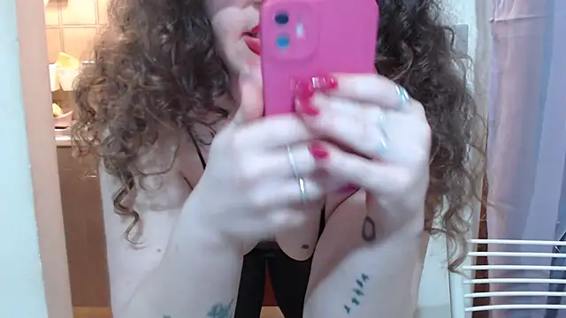 Snapshot of peachgirlmartyna chatting on February 2025 06:49:02 PM peachgirlmartyna online show from February 2025 06:49:02 PM