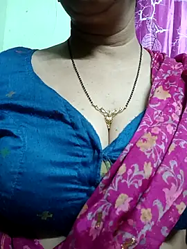 Snapshot of Rosy-B chatting on February 2026 09:41:01 PM Rosy-B online show from February 2026 09:41:01 PM