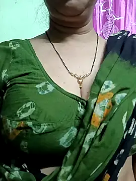 Snapshot of Rosy-B chatting on February 2026 11:41:01 PM Rosy-B online show from February 2026 11:41:01 PM