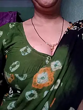 Snapshot of Rosy-B chatting on February 2026 12:59:01 AM Rosy-B online show from February 2026 12:59:01 AM