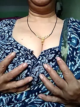 Snapshot of Rosy-B chatting on February 2026 12:51:02 AM Rosy-B online show from February 2026 12:51:02 AM