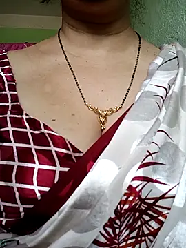 Snapshot of Rosy-B chatting on March 2026 09:38:01 AM Rosy-B online show from March 2026 09:38:01 AM