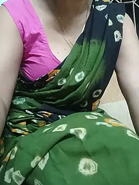 Snapshot of Rosy-B chatting on August 2026 01:58:01 PM Rosy-B online show from August 2026 01:58:01 PM