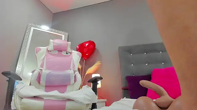 AriaRusso online show from February 2025 04:14:02 AM