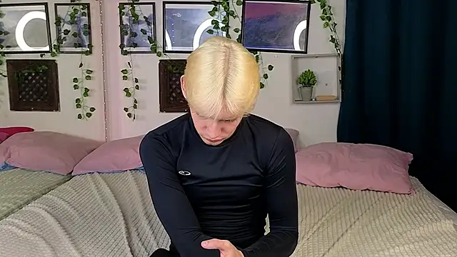 Nick Win online show from January 2025 01:10:01 PM