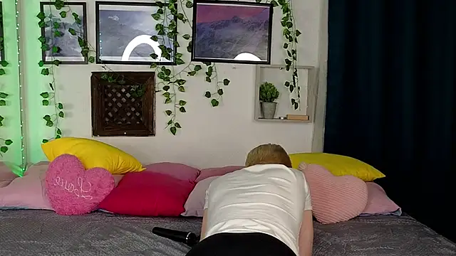 Nick Win online show from February 2025 01:16:02 PM