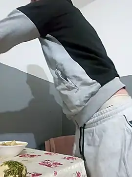 Snapshot of Aian09 chatting on January 2025 09:36:01 PM Aian09 online show from January 2025 09:36:01 PM