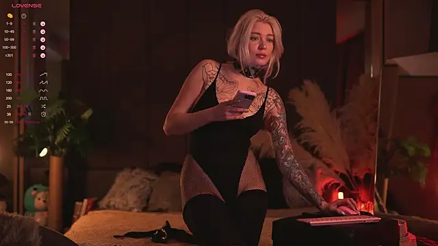 LinaKinky online show from December 2024 09:06:01 AM