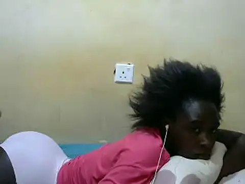 Snapshot of sweet_lily2 chatting on February 2025 11:14:02 PM sweet lily2 online show from February 2025 11:14:02 PM