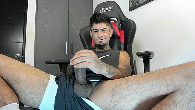 sergiio mesa27 online show from October 2025 01:42:02 PM