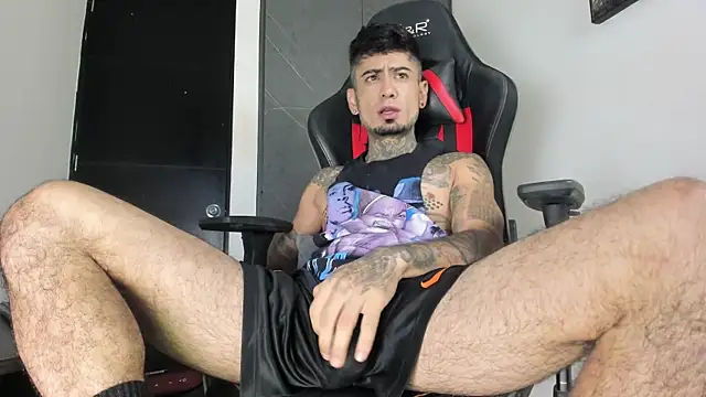 Snapshot of sergiio_mesa27 chatting on December 2025 12:14:02 PM sergiio mesa27 online show from December 2025 12:14:02 PM