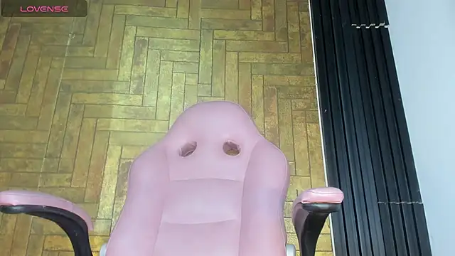 Lissalittlee online show from February 2025 07:24:02 PM