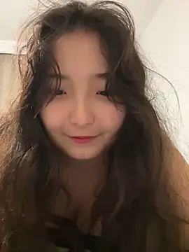cutie mio online show from December 2024 05:18:02 PM