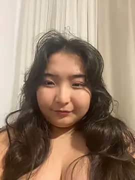 cutie mio online show from February 2025 06:51:02 PM
