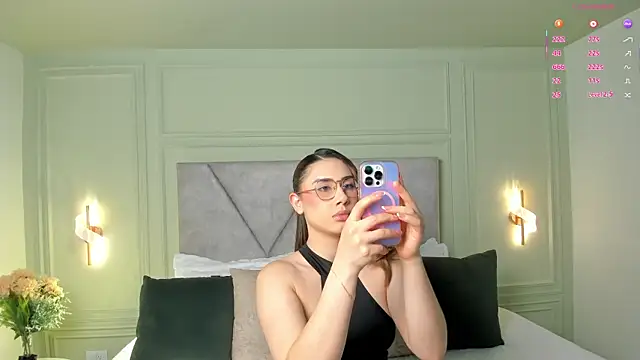  Miss Kimm online show from November 2025 11:47:01 AM