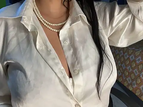 Aishwarya 101  online show from March 2025 05:35:02 AM