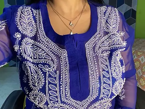 Aishwarya 101  online show from March 2025 06:18:01 PM