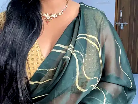 Aishwarya 101  online show from November 2025 07:26:02 PM