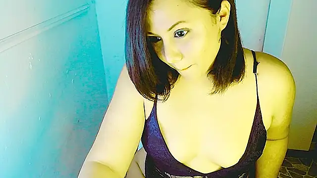 Snapshot of Camil2025 chatting on September 2025 10:09:02 PM Camil2025 online show from September 2025 10:09:02 PM
