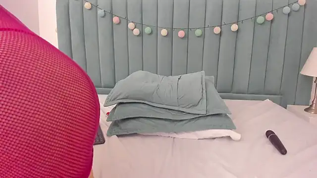 Snapshot of ChannelFox__ chatting on February 2025 10:09:01 PM ChannelFox online show from February 2025 10:09:01 PM