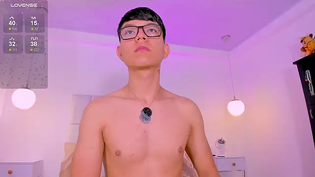 CodyTwink online show from June 2026 03:47:01 PM