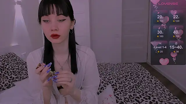 CoddleWeeper  online show from February 2025 06:08:02 AM