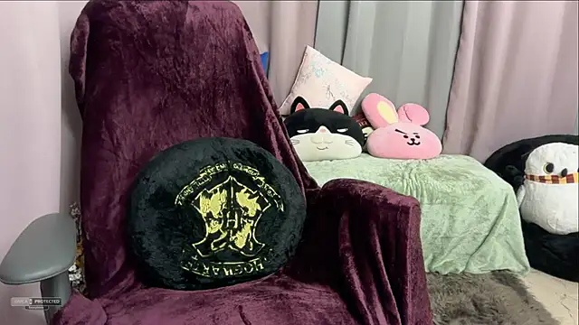 Unique-Beauty online show from February 2026 05:13:02 PM