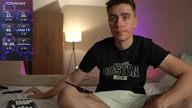 TaisonBrownX online show from September 2025 07:03:01 PM