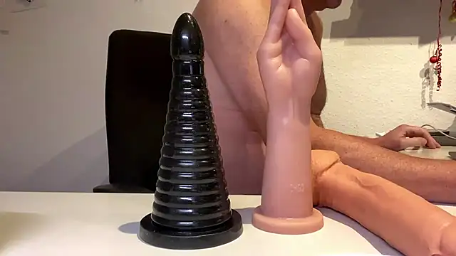 Geilerjung69 online show from November 2025 06:59:02 PM